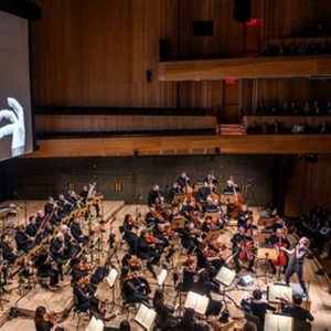 Review: Hannigan is a ‘Double Threat’ - Singing/Conducting LA VOIX HUMAINE a