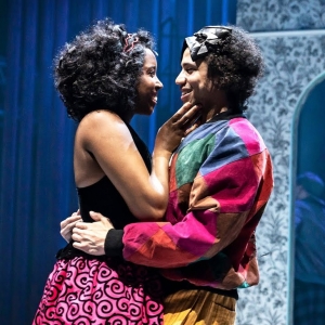 Video:  First Look at SHORT SHAKESPEARE! ROMEO AND JULIET at Chicago Shakespeare Thea Photo