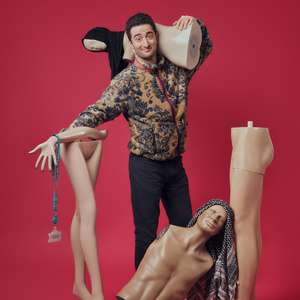 EDINBURGH 2026: Review: HASAN AL-HABIB: STUCK IN THE MIDDLE (EAST) WITH YOU, Pleasance Courtyard, Upstairs
