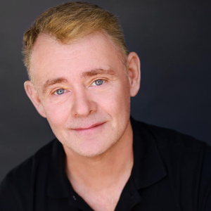 Interview: Scott Thompson of THE MUSIC THAT MAKES ME DANCE! at El Portal