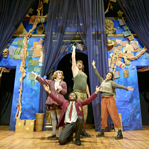 Review: A WORLD ELSEWHERE, Shakespeare’s Globe