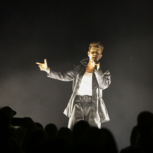 Review: JOEY MCINTYRE at Varsity Theater