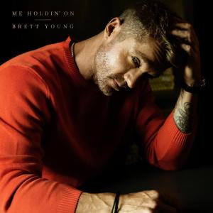 Brett Young Releases ME HOLDIN' ON, New Single Photo