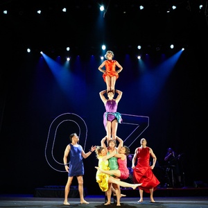 Interview: Debra Batton on Decades With Circus Oz and Bringing MERRY MAYHEM to New Yo