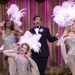 Video: Jake Gyllenhaal Sings Boyz II Men and FOLLIES Parodies on SNL Season Finale Interview