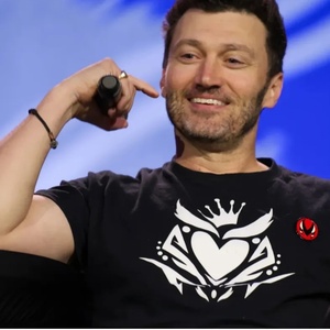 Bryce Pinkham, Alex Brightman, and More Talk Musicals and Theatre at FanX Photo