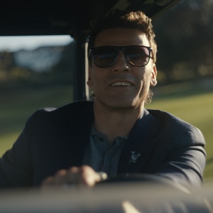 Photos: First Look at Oscar Isaac, Carey Mulligan, & More in BEEF Season 2 Photo