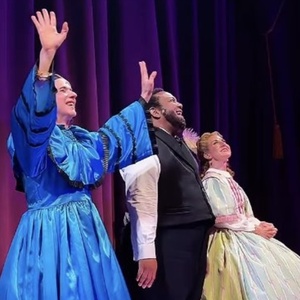 Video: John Cameron Mitchell Takes Final Bow in OH, MARY! Photo