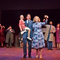 Review: IT'S A WONDERFUL LIFE At Beef & Boards: A Sparkling Holiday Classic