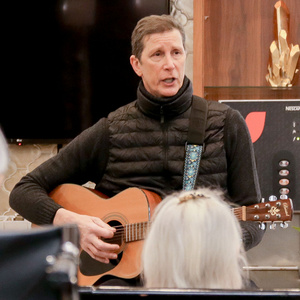 Sing For Your Seniors Launches New Partnership with the Metropolitan Opera Chorus Art Photo