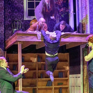 Review: THE PLAY THAT WENT WRONG at The White Theatre Photo