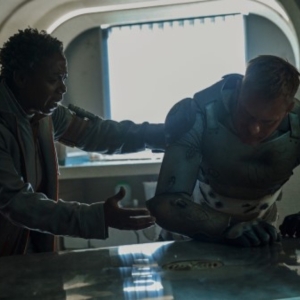 Video: Apple TV+'s MURDERBOT Episode 4 Sneak Peek Clip Video