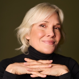 Vocalist Stevie Holland to Release New Album 'Talk to Your Tomatoes' Photo