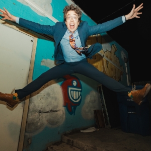 Q&A: EDINBURGH 2024: Jay Light on WRONG! A F*CKED UP GAME SHOW Interview