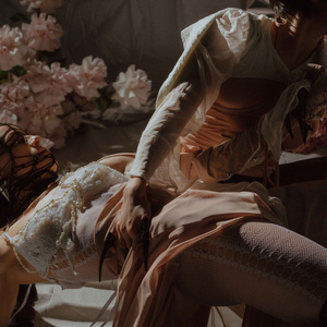 Jenni Large Brings FARAWAY to Australian Dance Theatre Photo