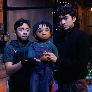 Review: Chuang Stage & Company One Theatres LEARNING HOW TO READ BY MOONLIGHT Photo