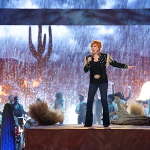 Reba McEntire Debuts New Single 'I Can't' on NBC's THE VOICE Interview