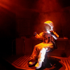 Review: SPACEMAN at Urbanite Theatre Photo