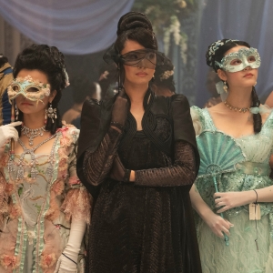 Video/Photos: BRIDGERTON Season 4 First Look at New Characters, Masquerade Ball, & Mo Photo