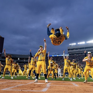 Savannah Bananas Games with Derek Klena to Stream for Free on Roku Photo