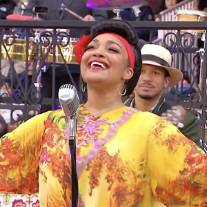 Video: BUENA VISTA SOCIAL CLUB Performs at the Macys Thanksgiving Day Parade Photo