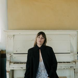 Photos: Jess Williamson to Launch 2027 Headline Tour; A MILE SOUTH OF HEAVEN Album Ou Photo