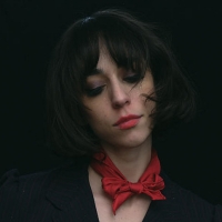 Jackie Cohen Shares New Single 'Moonstruck'
