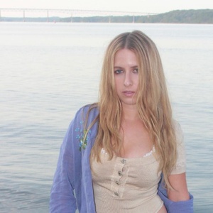 Lila Drew Releases New Single SAME OLD SONG Photo