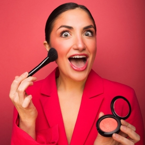 Viral Comedy Star Liz Coin Brings UK Debut LIZZY SUNSHINE! to Edinburgh Fringe Photo