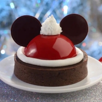 Disney Eats Presents the Foodie Guide to Mickey's Very Merry Christmas Party 2022 Photo