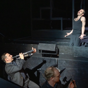 Review: Berliner Ensemble's Gone-in-a-Flash THREEPENNY OPERA Spends Long Weekend at…