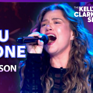 Kelly Clarkson Performs 'Since U Been Gone' For Kelly By Request Fan Segment Photo