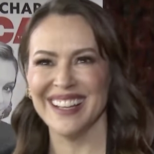 Video: Alyssa Milano Talks Making Broadway Debut in the 'Masterpiece' CHICAGO Photo