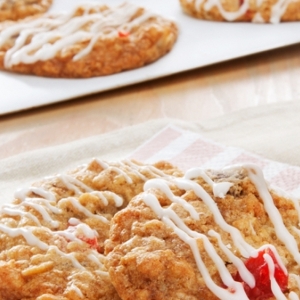 Craft Delicious Desserts for Mom with Reynolds Kitchens® Parchment Paper