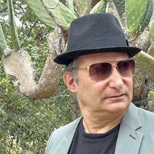 Sam Lapides Releases Americana Single 'Kisses In My Pocket' Produced by Bill Lloyd Photo