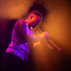 Review: MILES, Southwark Playhouse Photo