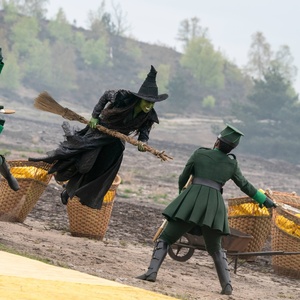 Video: Inside the VFX Magic for WICKED: FOR GOOD Photo