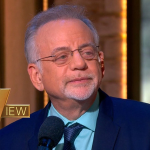 Video: Marc Shaiman&nbsp;Looks Back on Hollywood Career on THE VIEW Photo