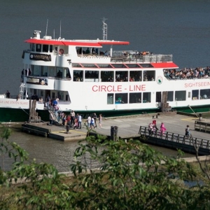 CIRCLE LINES Annual Oktoberfest Cruise to Bear Mountain State Park Begins Weekends Photo