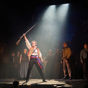 PHOTOS: LOS MISERABLES se presenta en el Teatro Apolo de Madrid Photo
