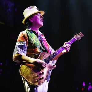 Carlos Santana Sets November 2026 Las Vegas Residency Dates at House of Blues Photo