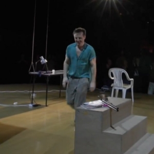 Video: Andrew Scott Runs From VANYA Curtain Call to Screening in Costume Photo