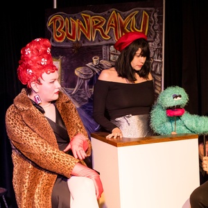 Review: PEPPERMINT BEEHIVE at Space55 Photo