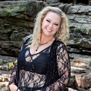 Pamela Hopkins Wins Best Classic Country Performance At The HIMAwards Photo