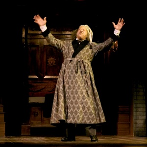 Video: Behind the Scenes of A CHRISTMAS CAROL at Alley Theatre - Broadway Theater Video