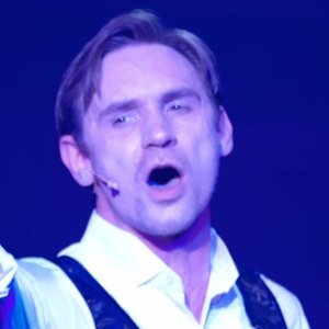 Video: JEKYLL & HYDE Star David Moreland Performs 'This Is The Moment' Video