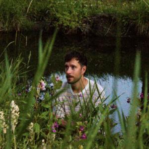 Brayden Bell Releases Folk-Pop Single 'Biggest Fan' Photo