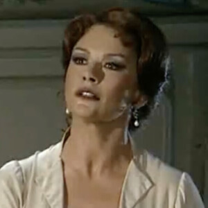 Video: Catherine Zeta-Jones Looks Back on Forgetting 'Send In The Clowns' Lyrics at t Photo
