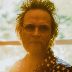 Hiss Golden Messenger Releases New Track '20 Years And A Nickel' Ahead Of 'JUMP FOR J Photo
