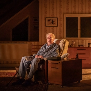 Review: TO HAVE AND TO HOLD, Hampstead Theatre Video